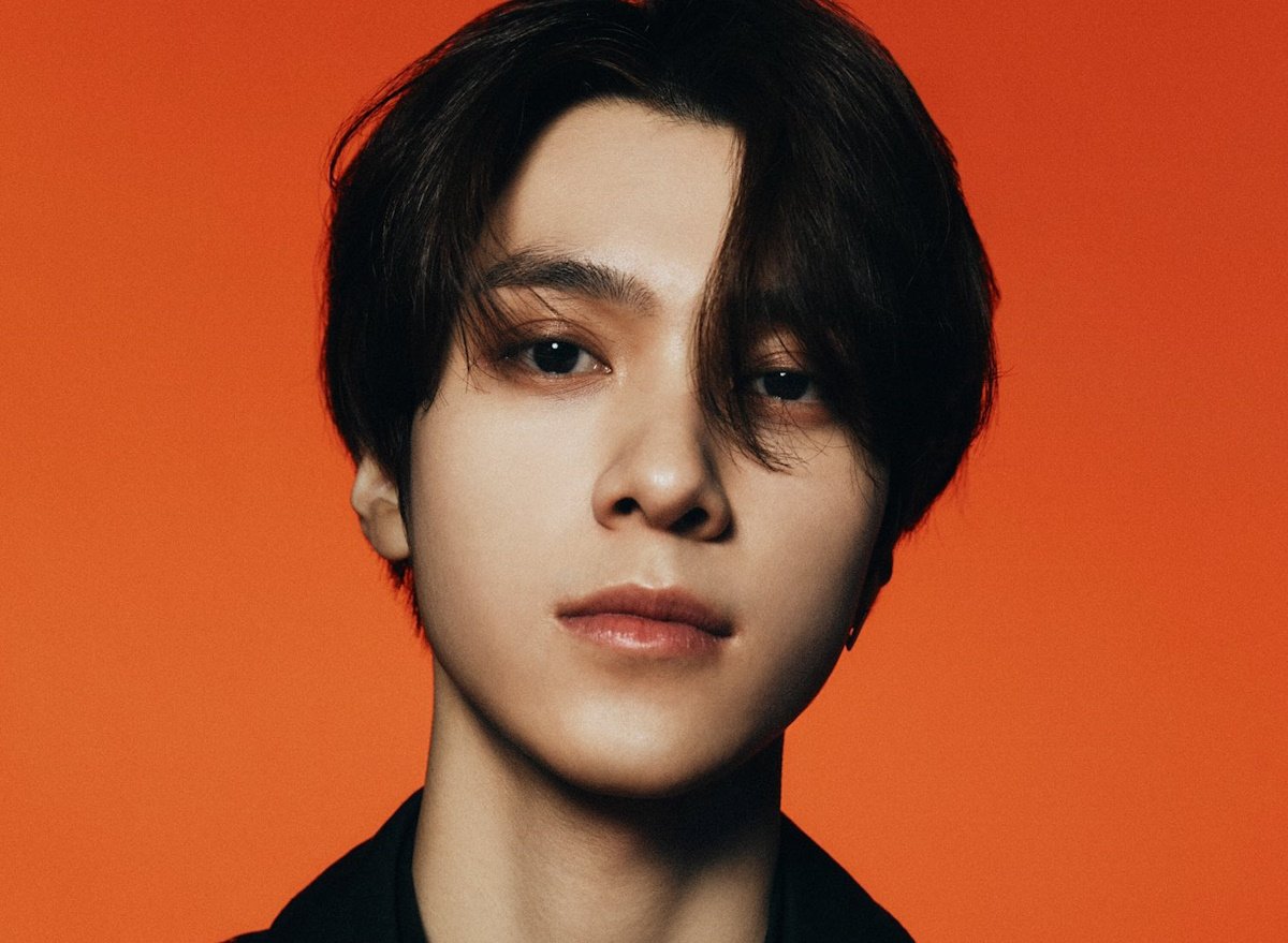 WayV's Hendery responds to fan concerns about hangout with girls and former NCT member Lucas | allkpop